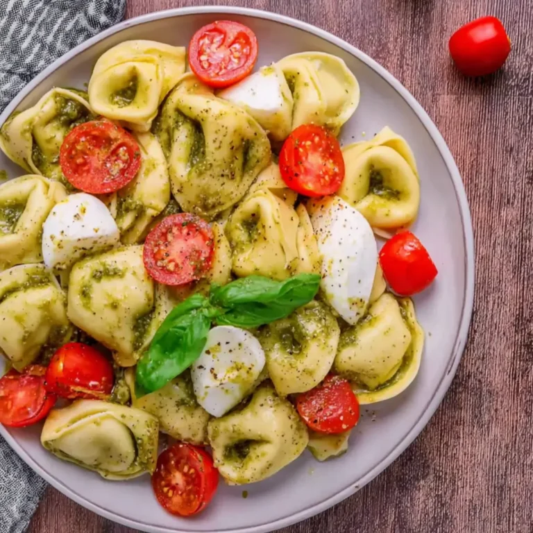 Tortellini Salat mit Pesto