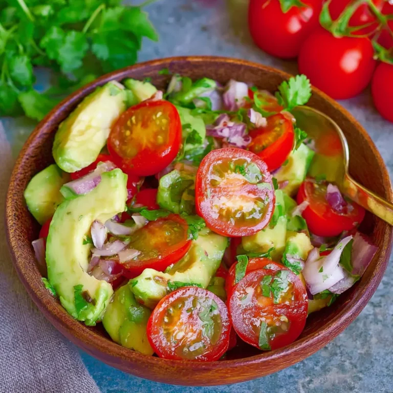 Avocado Salat mit Tomaten